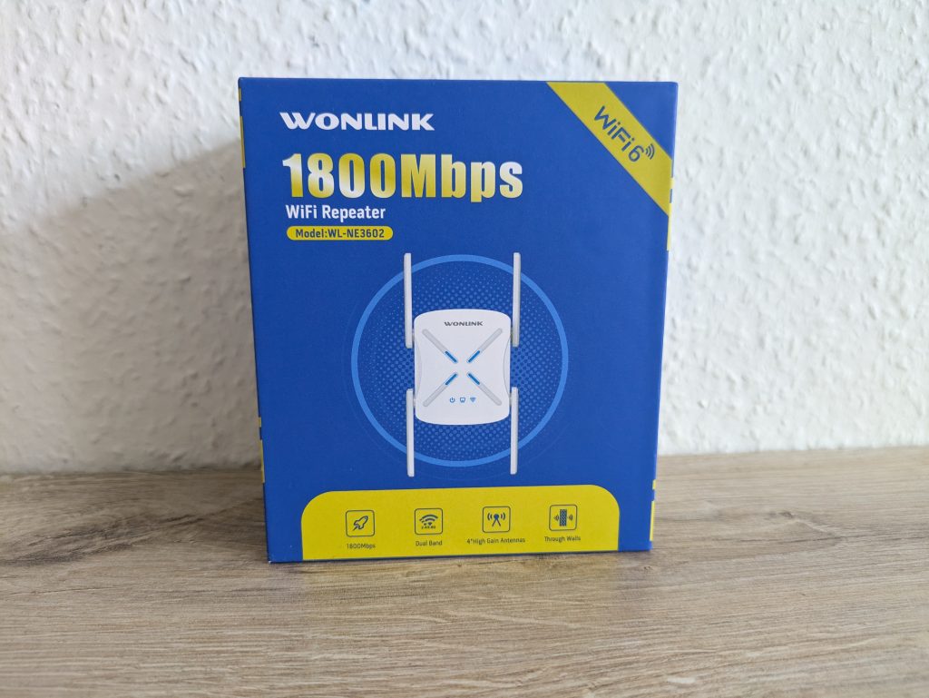 Verpackung des WONLINK WL-NE3602 WLAN-Repeaters von vorne