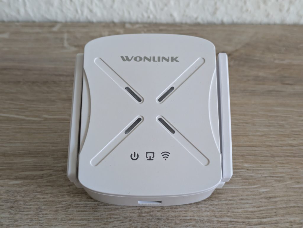 WONLINK WL-NE3602 WLAN-Repeater von vorne