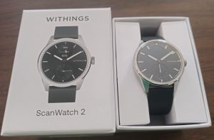 Withings ScanWatch 2 Smartwatch in geöffneter Verpackung