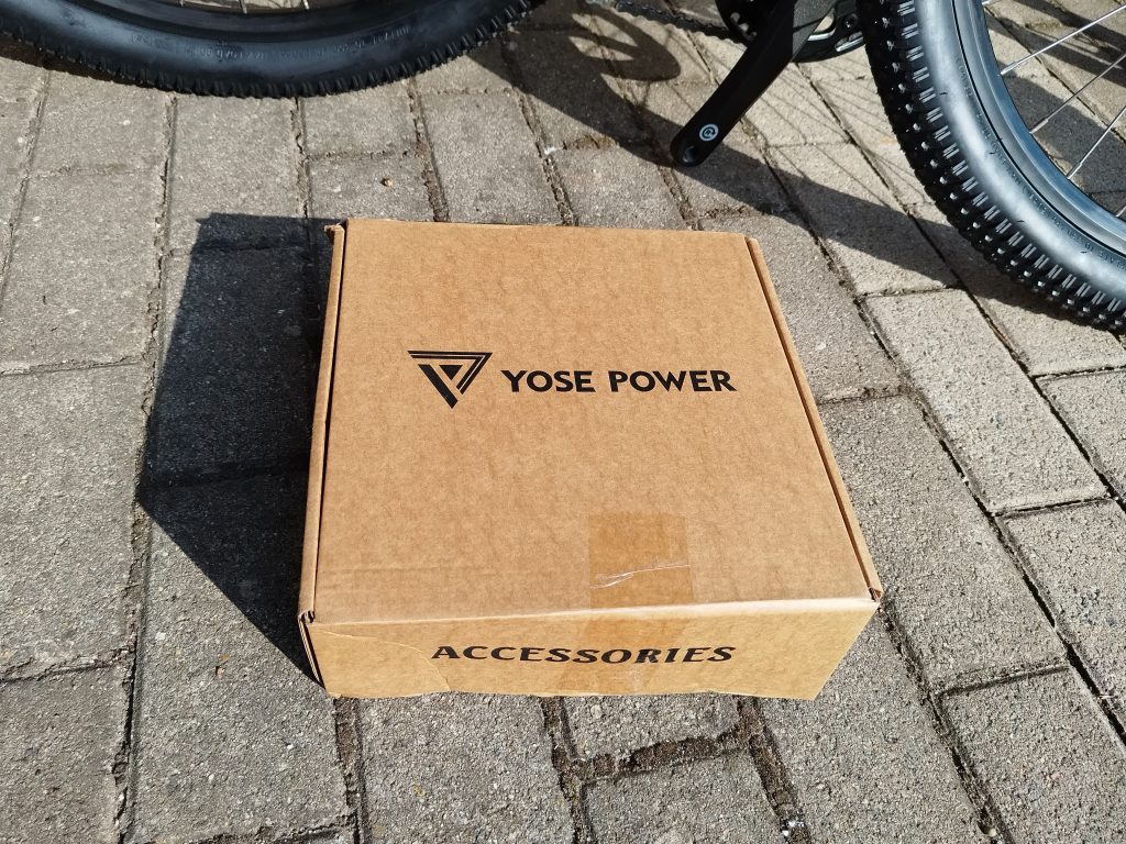 Zubehoer-des-Yose-Power-B01-BLK-E-Bikes