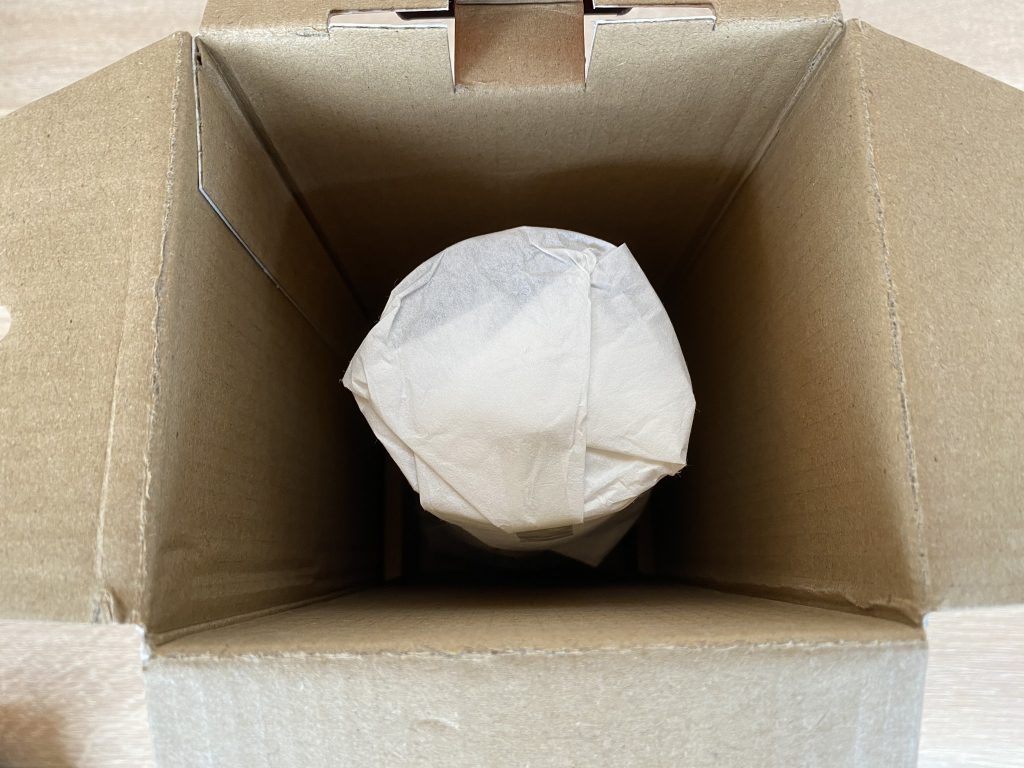 JBL Quantum Stream Studio Mikrofon in der Verpackung 2