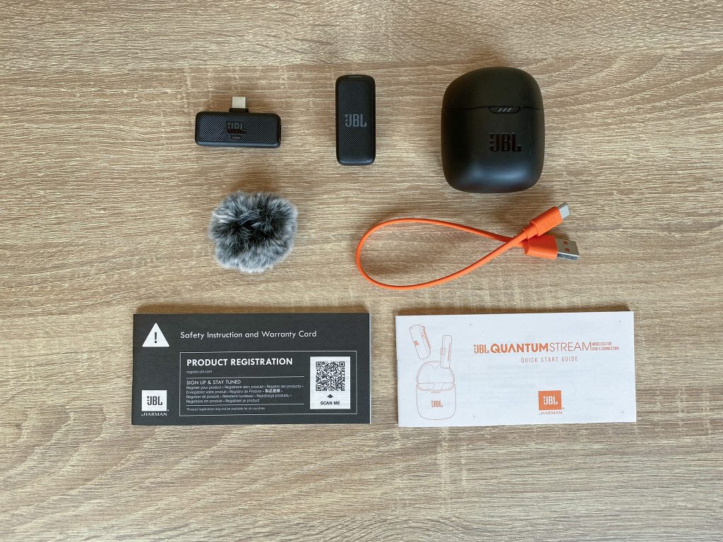 JBL Quantum Stream Wireless Mikrofon ausgepackt