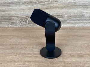 Logitech G Yeti GX Mikrofon aufgebaut