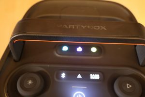 JBL Partybox Club 120 Bluetooth-Lautsprecher Tragegriff