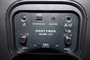 JBL Partybox Club 120 Bluetooth-Lautsprecher Anschlüsse