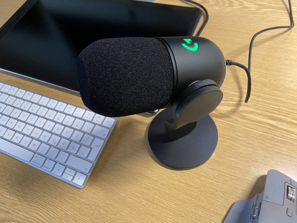 Logitech G Yeti GX Mikrofon im Einsatz