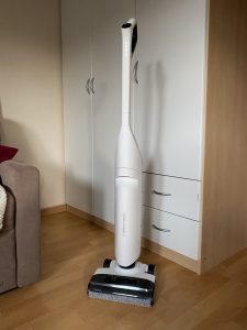 Roborock Flexi Pro Akku-Staubsauger stehend