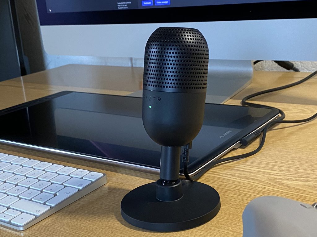 Razer Seiren V3 Mini Mikrofon im Einsatz