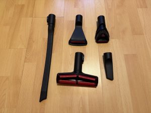 Bosch Unlimited 7 BSS711W Akku-Staubsauger Detail Zubehör 2