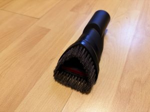 Bosch Unlimited 7 BSS711W Akku-Staubsauger Detail Polsterdüse