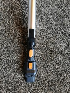 Inse S600 Akku-Staubsauger Polsterdüse am Saugrohr