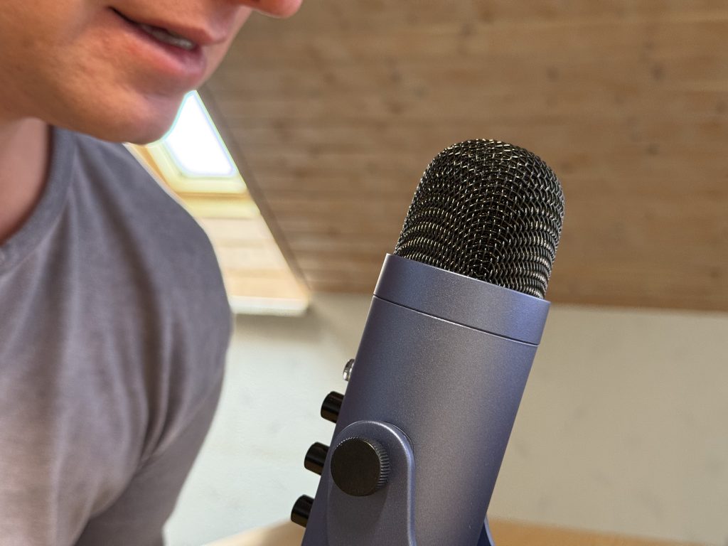 ZealSound K66 Mikrofon bei einer Aufnahme