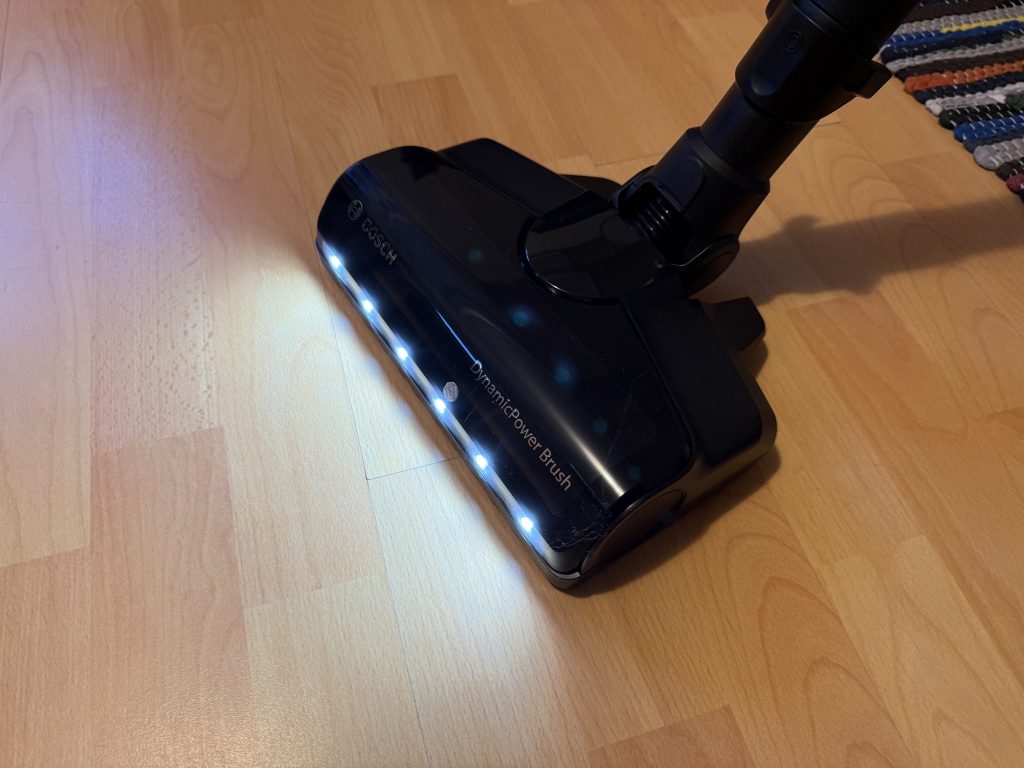 Bosch Unlimited 7 BSS711W Akku-Staubsauger Bodendüse mit Beleuchtung