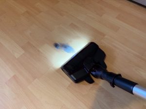 Bosch Unlimited 7 BSS711W Akku-Staubsauger Saugen von Tierhaaren 1