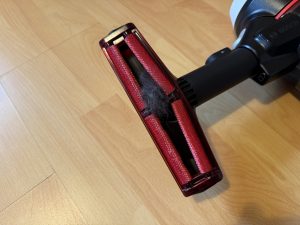 Bosch Unlimited 7 BSS711W Akku-Staubsauger verfangene Tierhaare 1