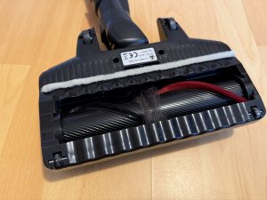 Bosch Unlimited 7 BSS711W Akku-Staubsauger verfangene Tierhaare 2