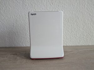 AVM FRITZ!Repeater 6000 WLAN-Repeater von Links