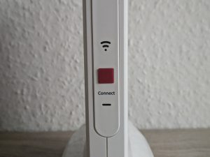 AVM FRITZ!Repeater 6000 WLAN-Repeater von vorne in der Nahansicht