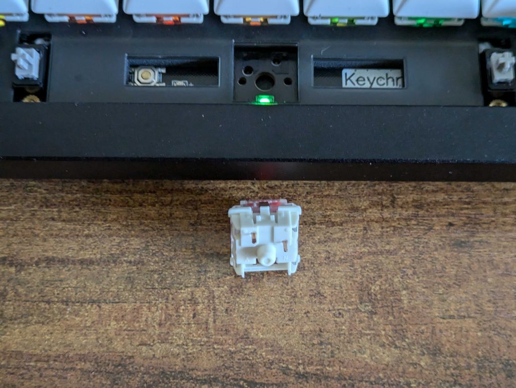 Ausgebauter Switch der Keychron Q5 MAX Tastatur
