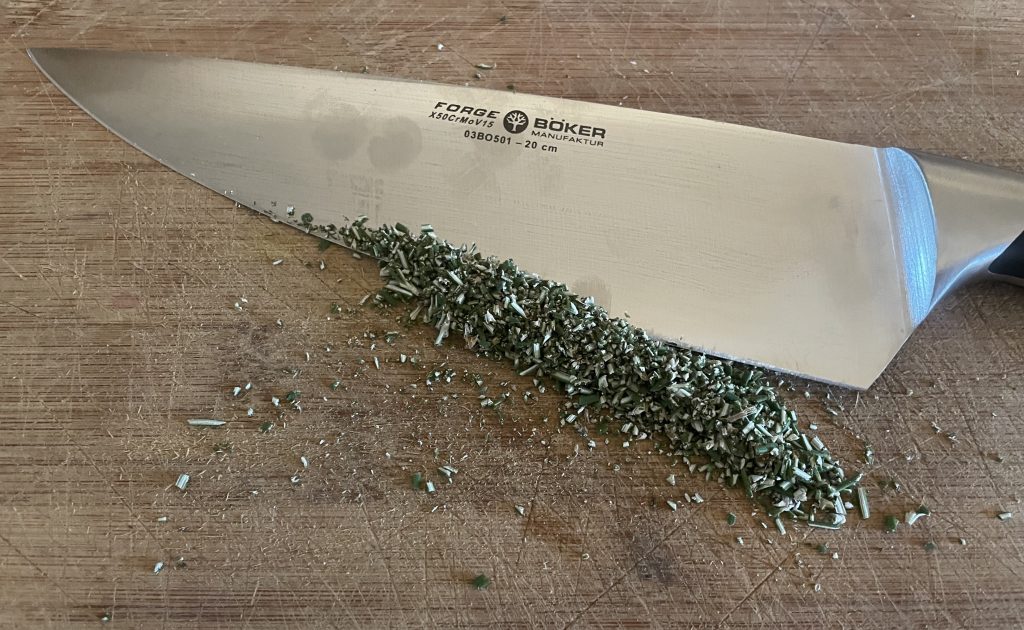 Böker Forge 03BO501 Küchenmesser Ergebnis Kräutertest