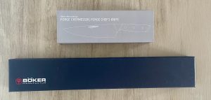Böker Forge 03BO501 Küchenmesser beim Auspacken