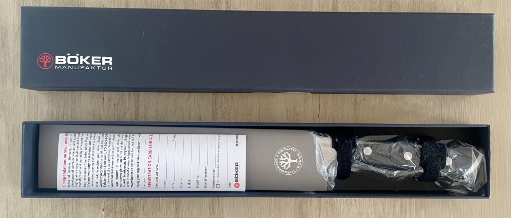 Böker Forge 03BO501 Küchenmesser mit geöffneter Verpackung
