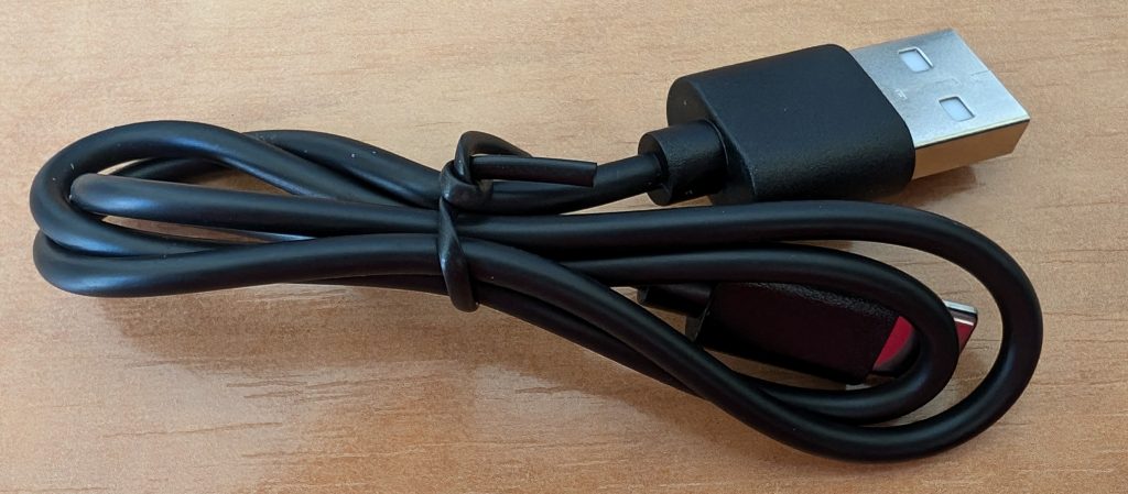 Creative Aurvana Ace 2 In-Ear-Kopfhörer Ladekabel