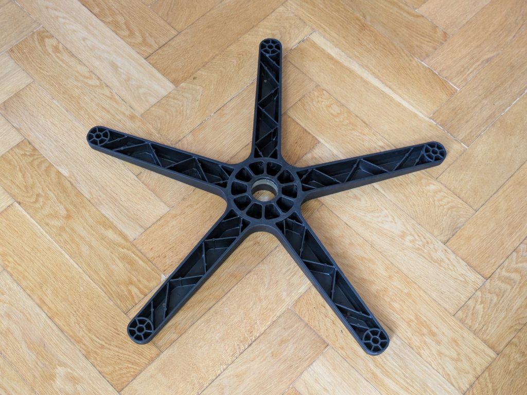 Drehkreuz des Robas Lund DX Racer 1.2 FD01 Bürostuhls von unten