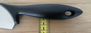 Fiskars Essential Küchenmesser Griffhöhe