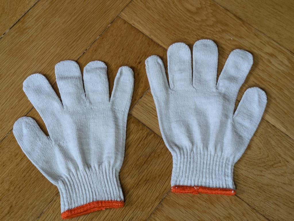 Handschuhe des Daccormax DAZ ZF35 Bürostuhls