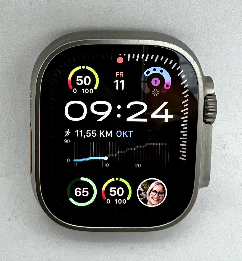 Apple Watch Ultra 2 Smartwatch