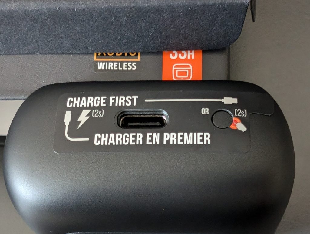 JBL Tour Pro 3 In-Ear-Bluetooth-Kopfhörer Ladebox von oben