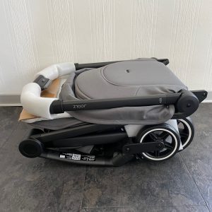 Joolz AER+ Buggy zusammengeklappt