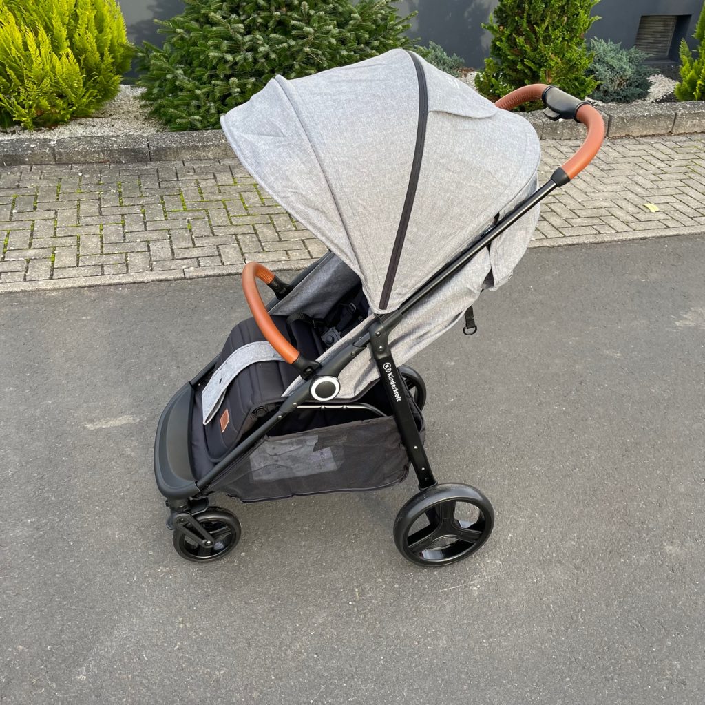 Kinderkraft Grande Plus Buggy Seitenansicht
