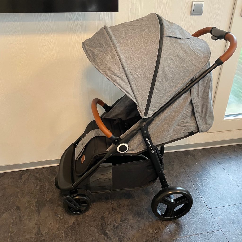 Kinderkraft Grande Plus Buggy aufgebaut