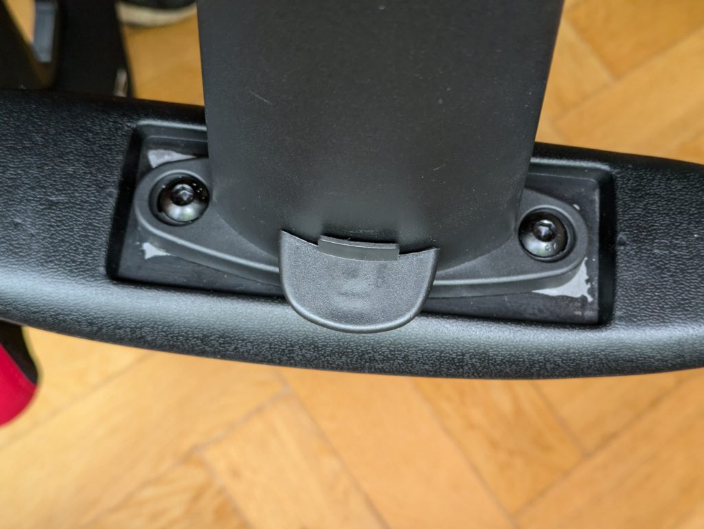 Lackfehler des Robas Lund DX Racer 1.2 FD01 Bürostuhls