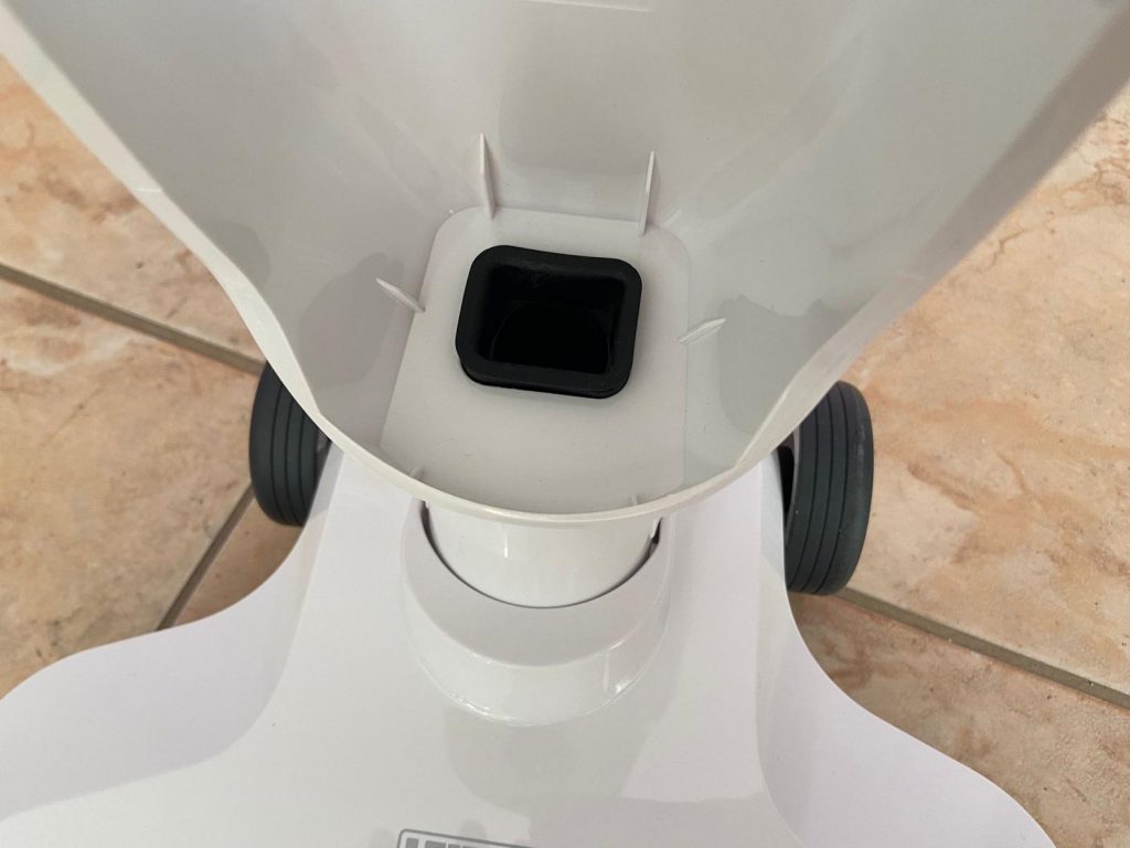 Leifheit Regulus Aqua PowerVac Pro 2.0 Saugwischer, Anschluss