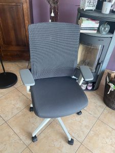 Ofinto Ergo Bürostuhl von vorne