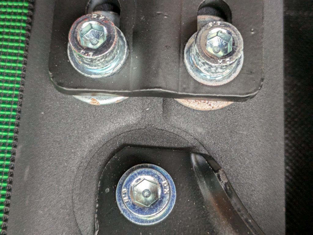 Robas Lund DX Racer 1.2 FD01 Bürostuhl Rostflecken (2)