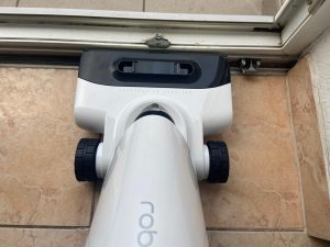 Roborock Flexi Pro Saugwischer in der Benutzung