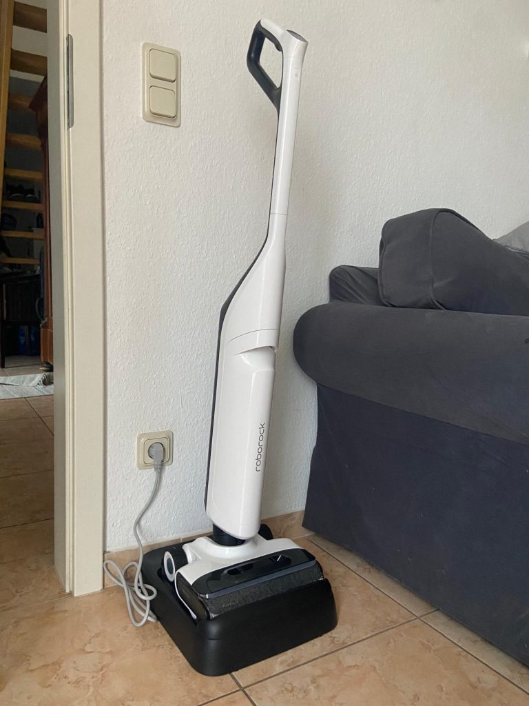 Roborock Flexi Pro Saugwischer mit Station