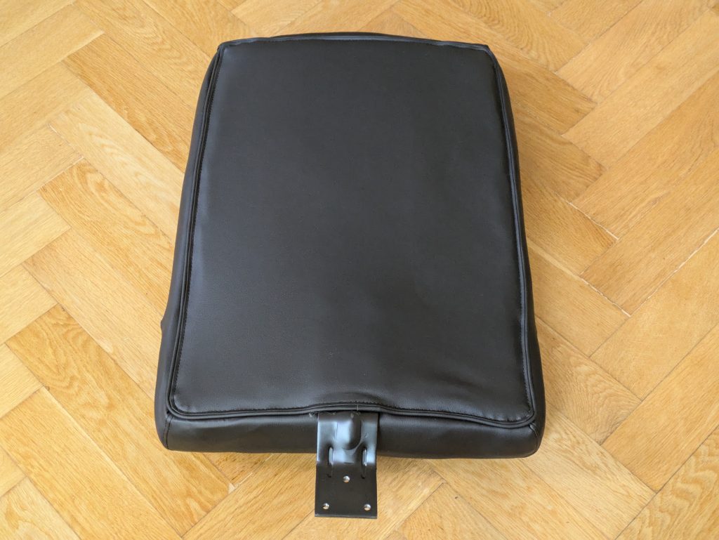 Rückenlehne des SONGMICS OBG71B Bürostuhls von hinten