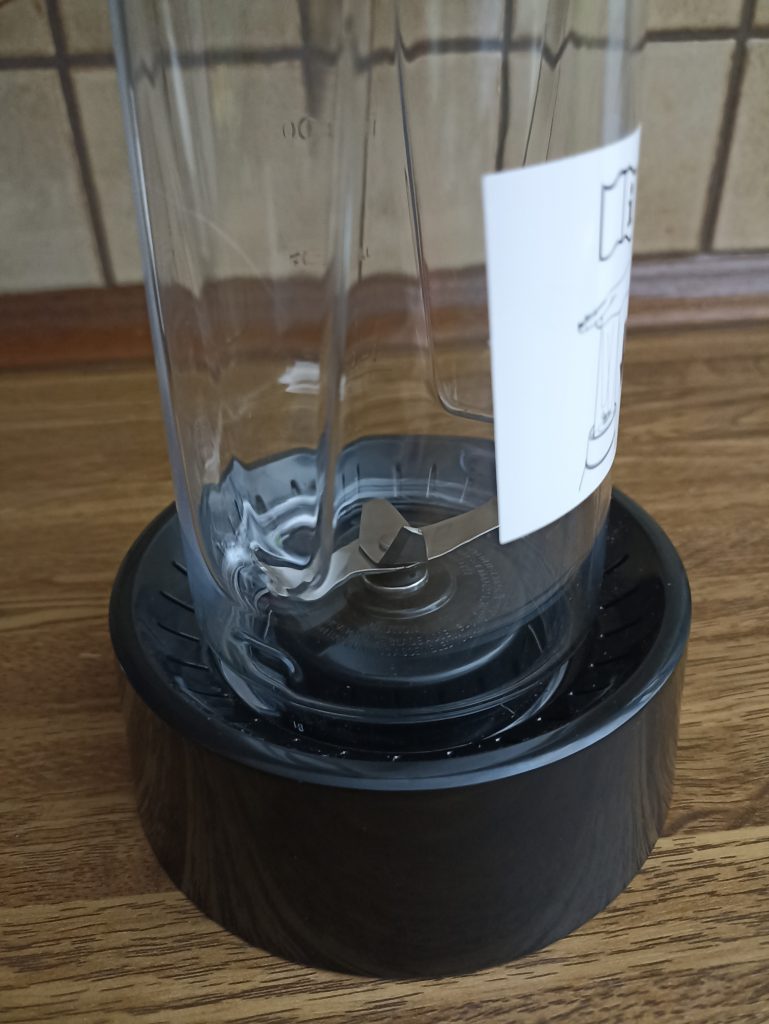 Russell Hobbs 2-in-1 Standmixer, Klingen im kleinen Mixeraufsatz
