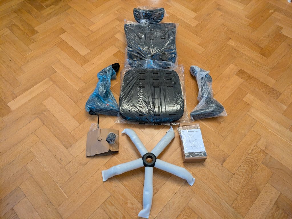 SONGMICS OBN047B01 Bürostuhl verpackt