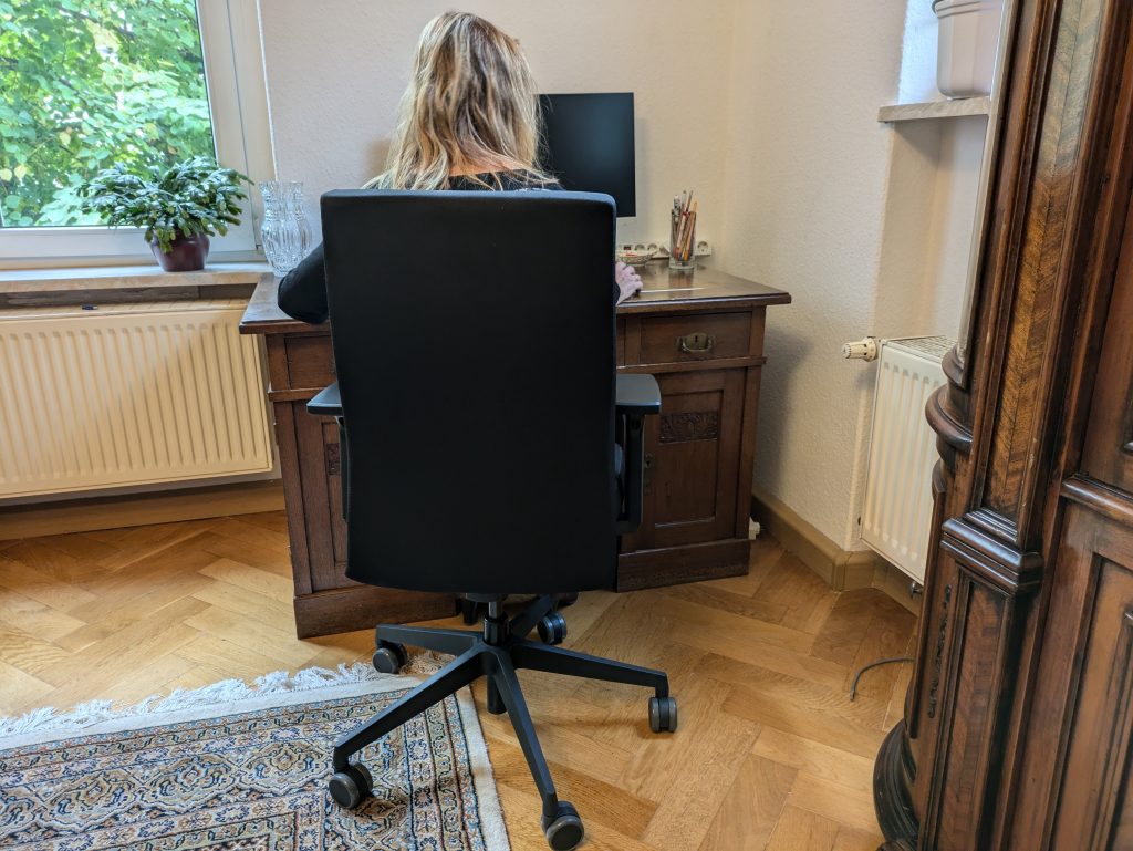 Sitzbild des TREND OFFICE to-Strike Comfort pro Bürostuhls