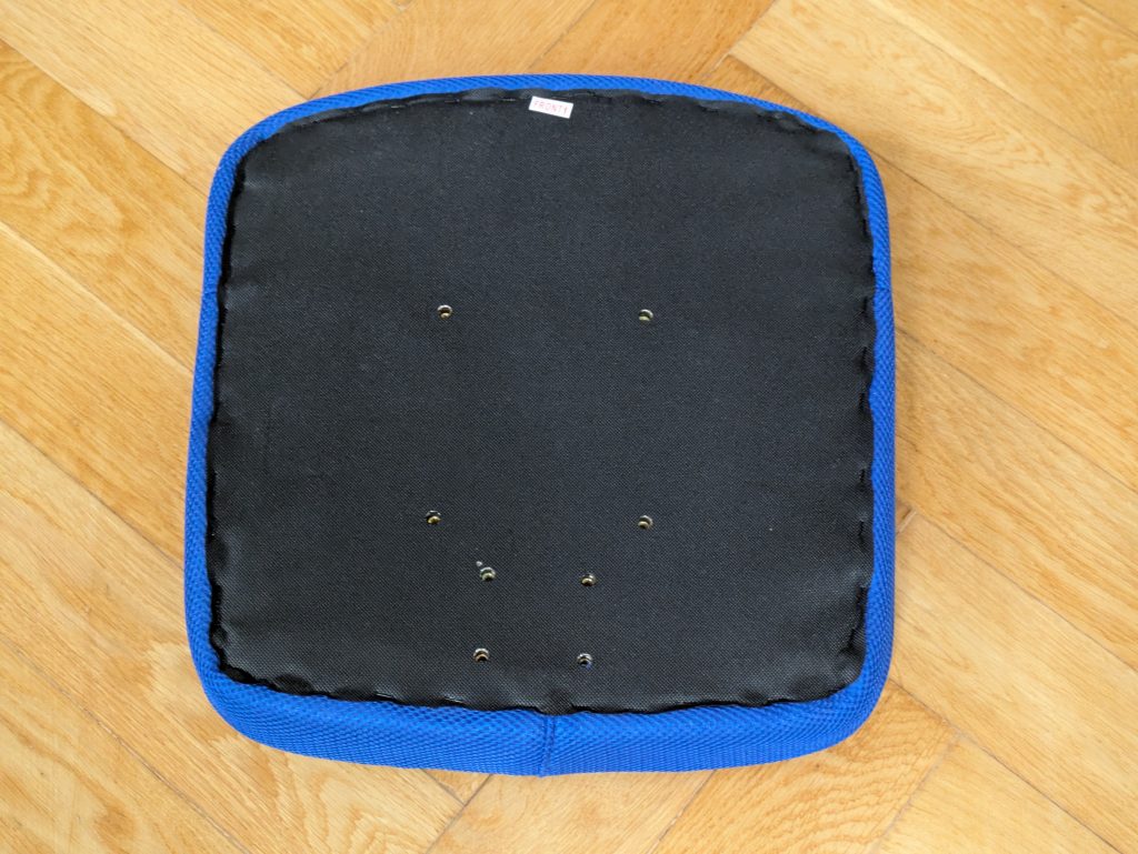 Sitzfläche des SixBros. H-298F2065 Bürostuhls von unten