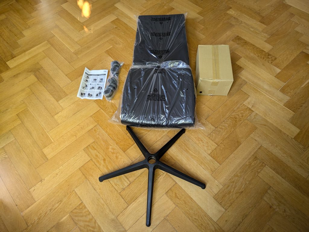 TREND OFFICE to-Strike Comfort pro Bürostuhl verpackt