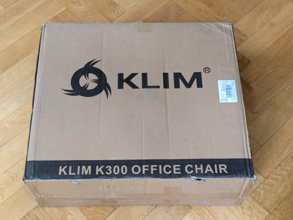 Verpackung des KLIM K300 Bürostuhls von hinten