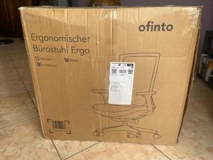 Verpackung des Ofinto Ergo Bürostuhls von hinten