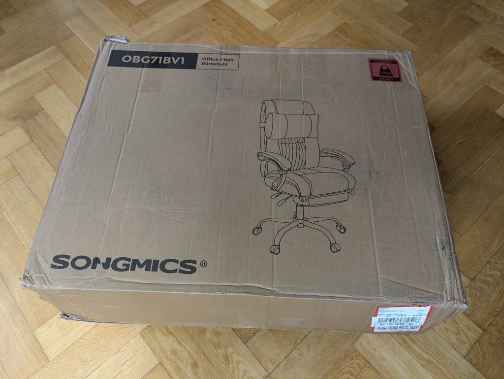 Verpackung des SONGMICS OBG71B Bürostuhls von hinten